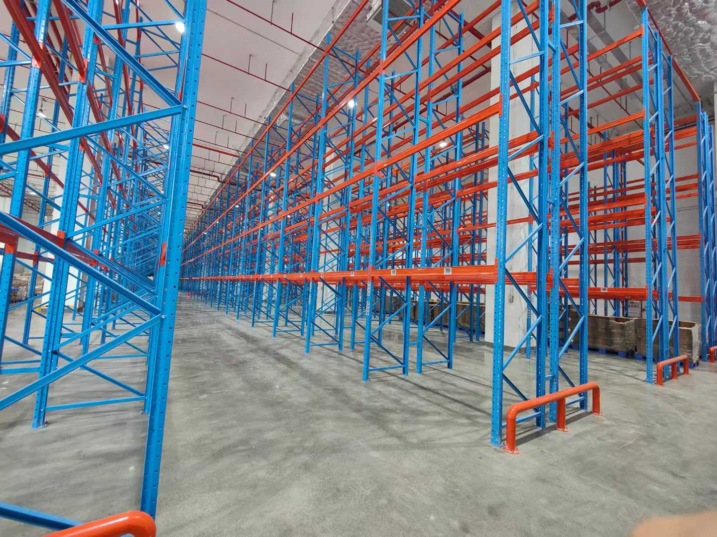 China Factory Customized Steel Selective Pallet Storage Racks Heavy Duty Adjustable CE Certified ESD Protection Plug-In