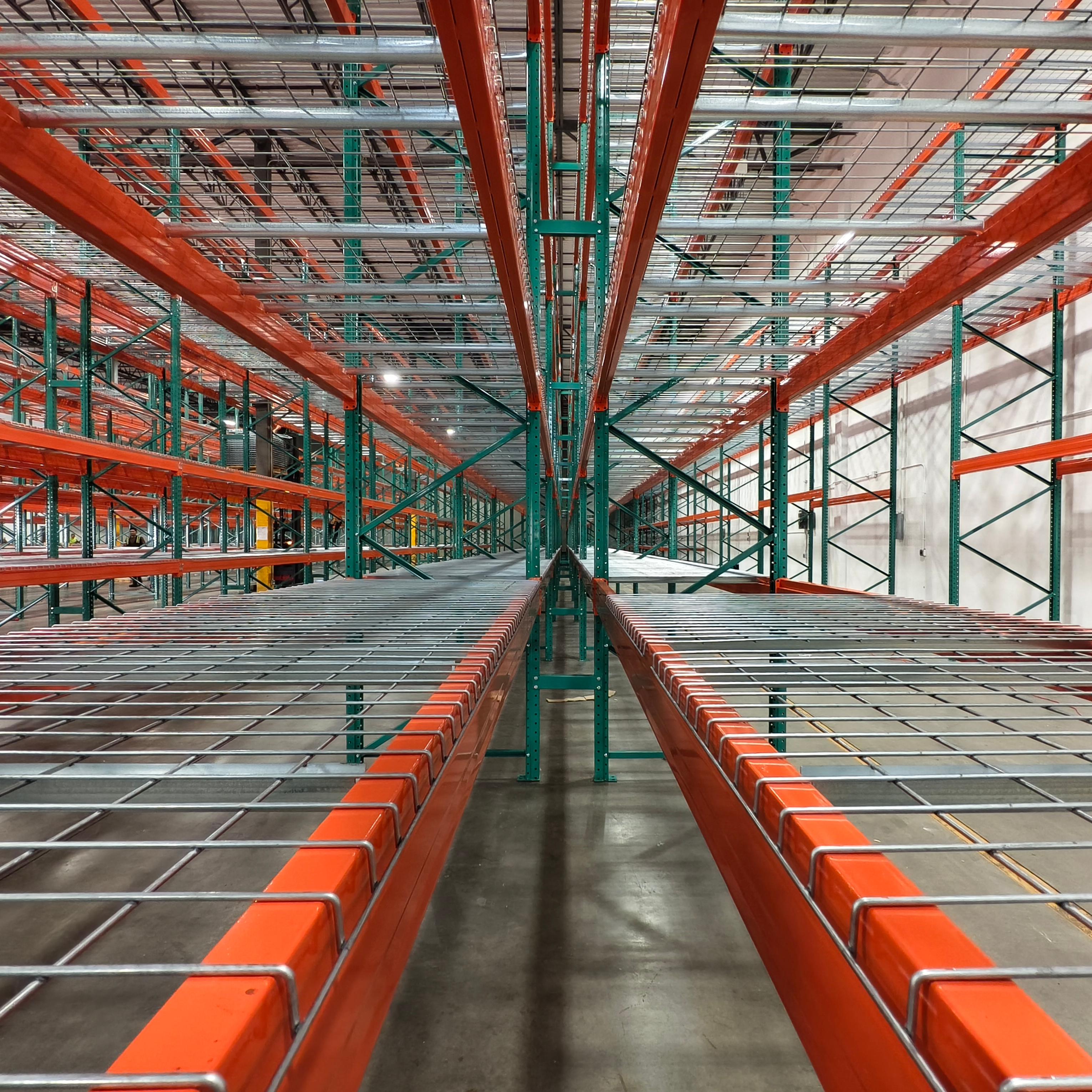 High-Load RMI Certified Industrial US Inventory Warehouse Rack Heavy-Duty Teardrop Pallet Rack System For Heavy Cargo