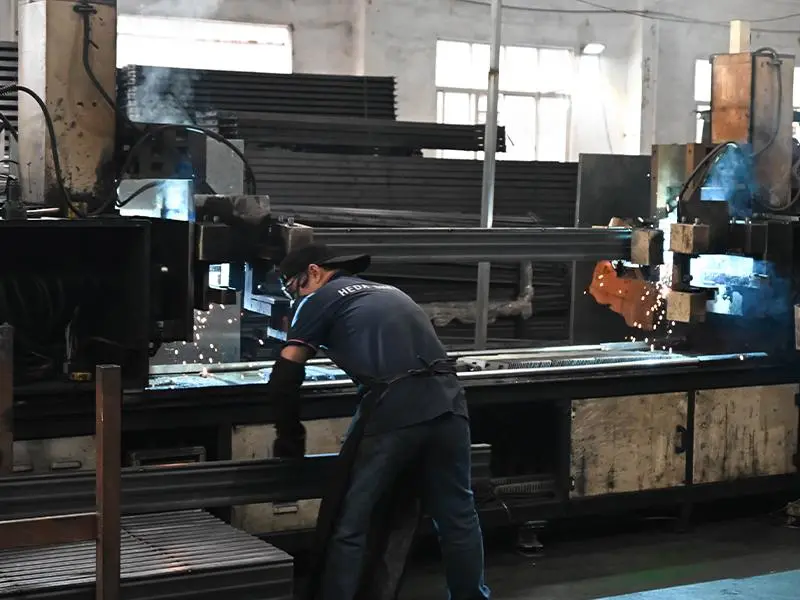 Robotic MIG welding of beam connectors