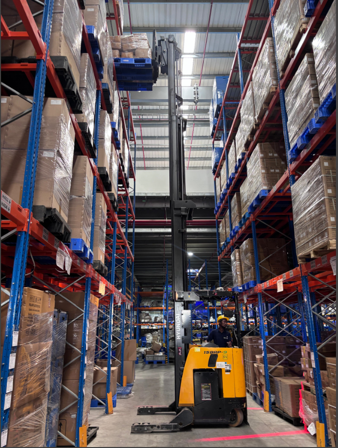 Warehouse Storage Racks Shelves Selective Pallet Rack Adjustable Heavy Duty High Strength Cold Rolled Steel Powder Coated Blue