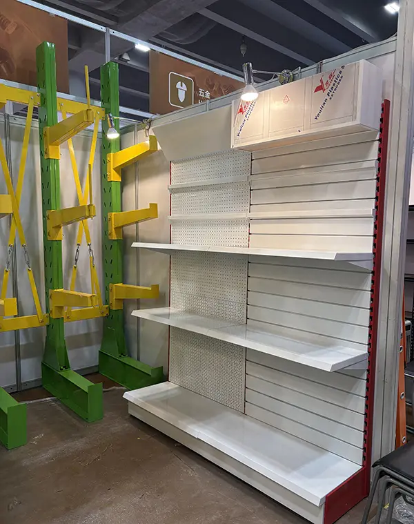 Heavy duty cantilever racking display sample