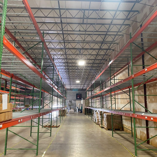 High Bearing Heavy Duty Warehouse Racking System Steel Vna Pallet Racking Boltless 3-Layer Corrosion Protection Narrow Rack