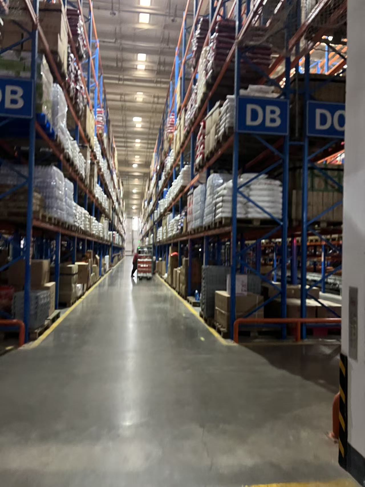 Drive in Rack Warehouse Rack Heavy Duty Metal Drive in Pallet Racking System Heavy Duty Rack Roller Display