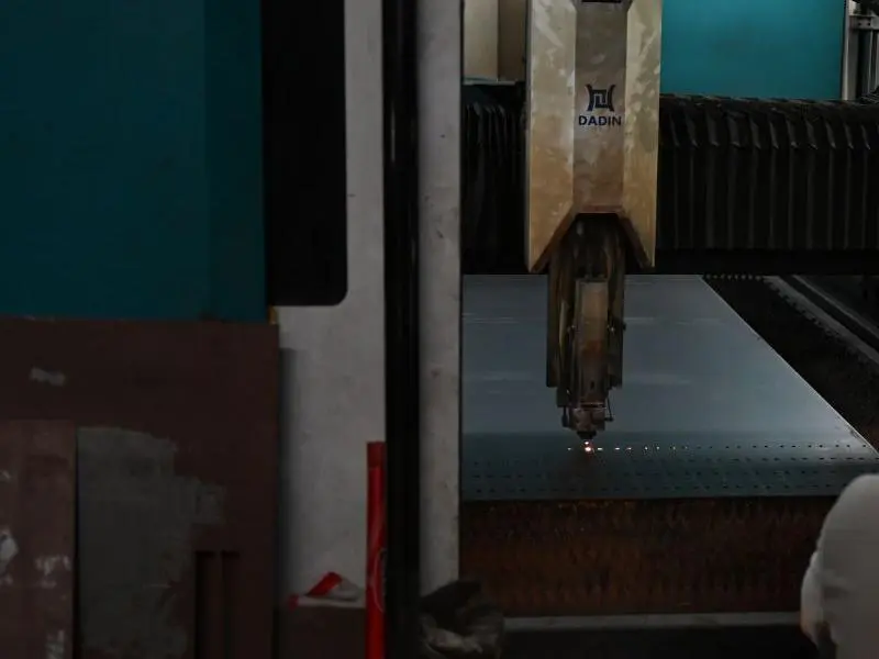 Precision steel profile cutting
