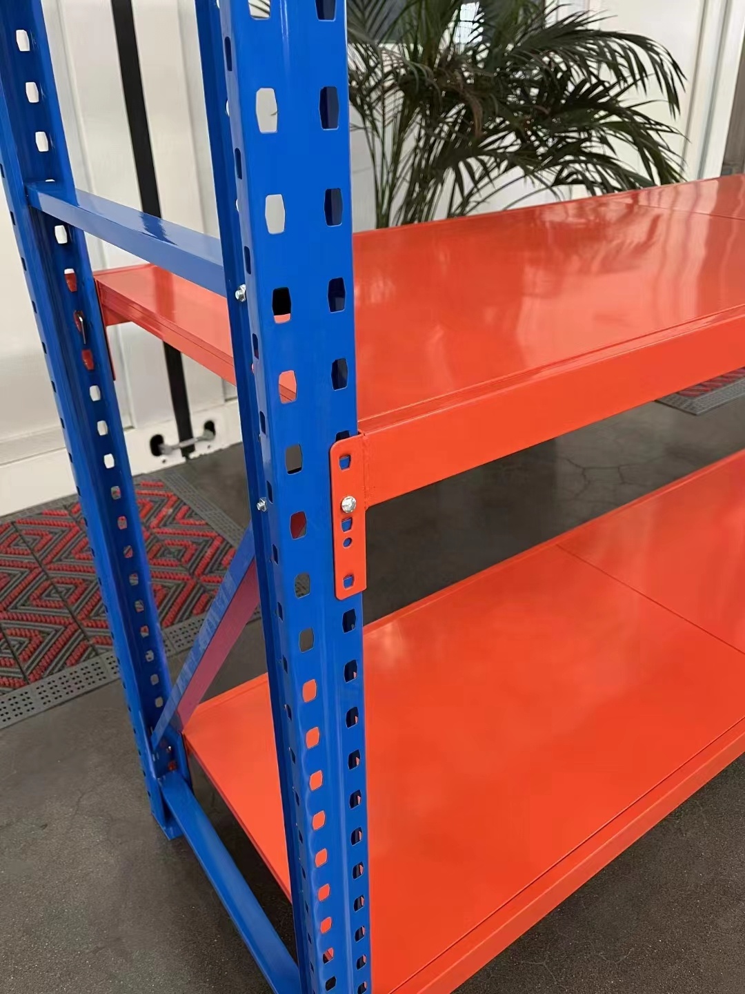 Longspan shelving storage setup