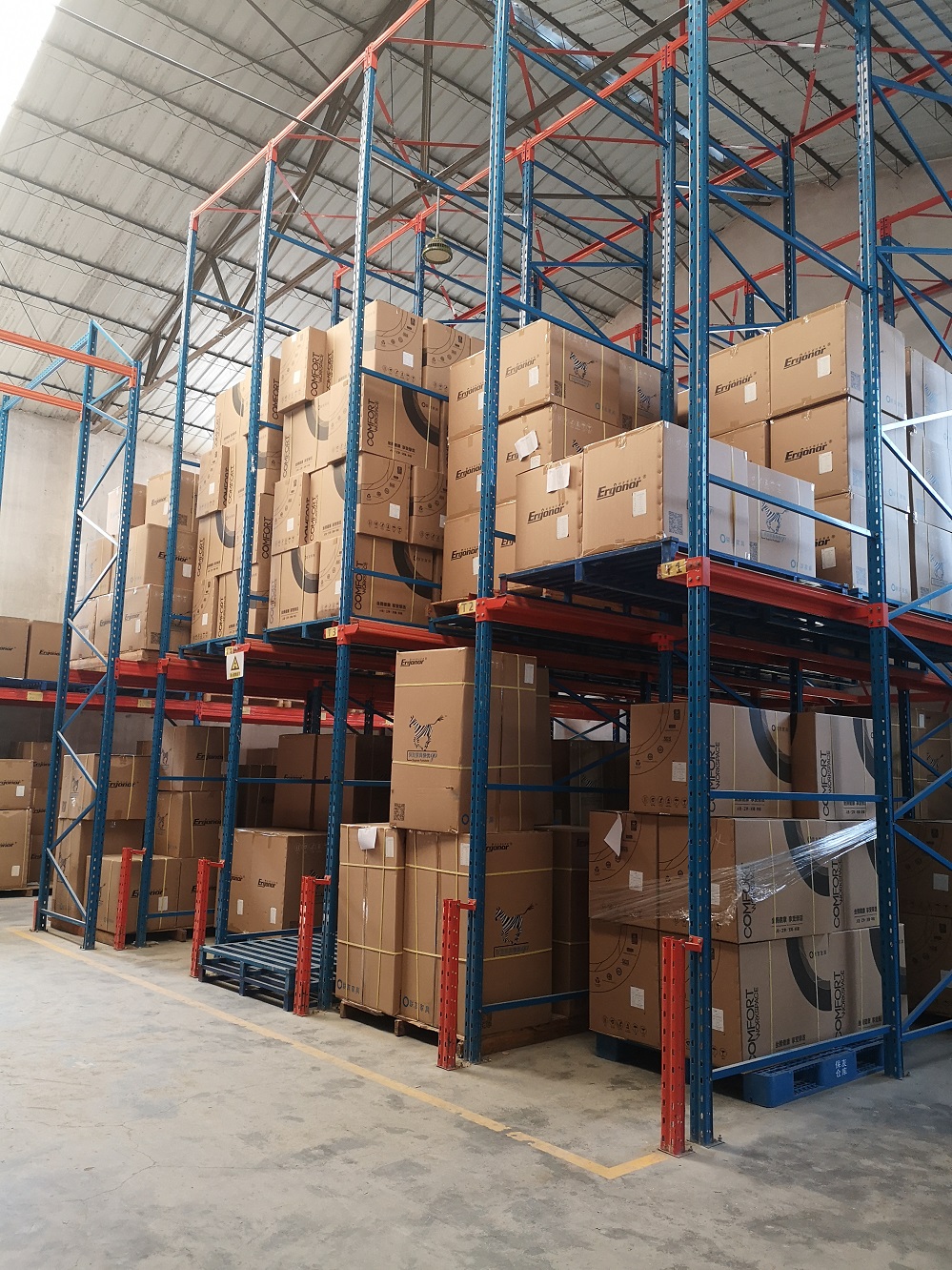 Drive-Through Racking Is a High-density, FILO (First-In, First-Out) Storage Solution Designed for High-turnover Products