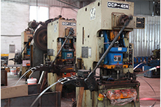 Eyelet machine