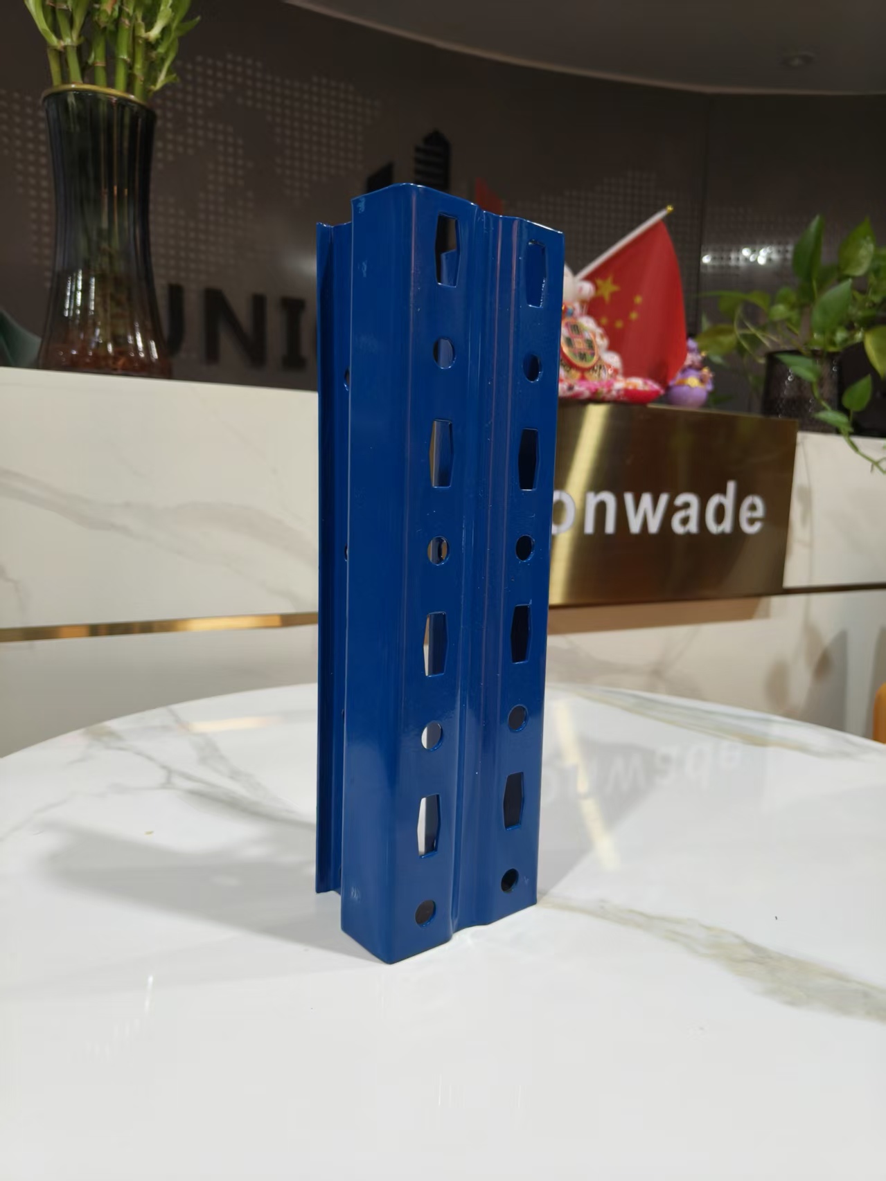 Galvanized Wire Mesh Deck Shelving Rack, Heavy Duty Industrial Storage Racking System for Warehouse &amp; Logistics Centers