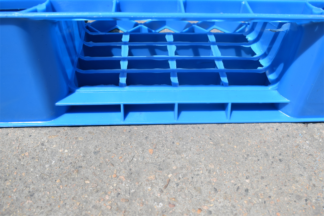 Wholesale 1200*800*150mm Heavy Duty Reinforced Racking HDPE Recyclable Plastic Pallet For Warehouse