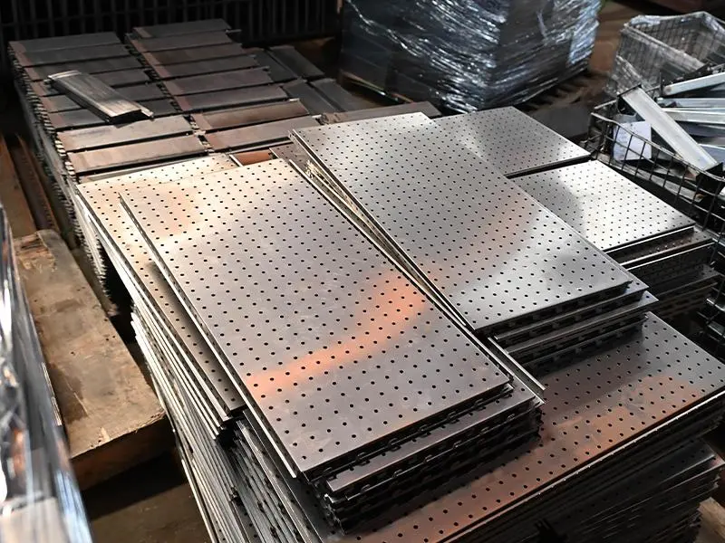 Mechanical edge deburring and polishing