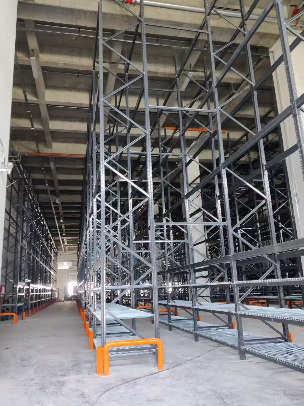 ShunLi Adjustable Steel Powder Coated High-Density Storage Warehouse Rack Double Deep Selective Pallet Racking Shelf Beam Racks