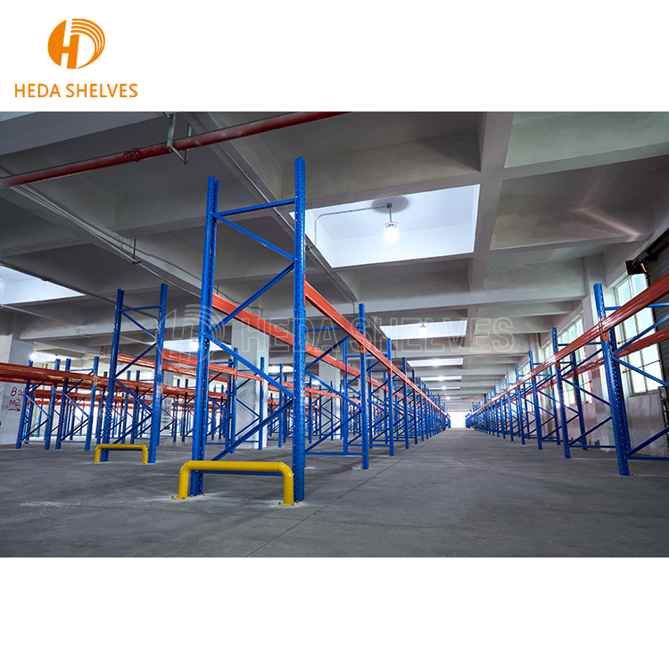 Racking Features Display