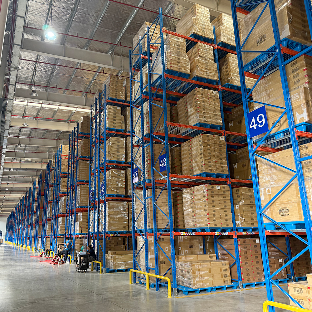 Jracking EURO Standard Industrial Vertical Warehouse Storage Shelves Heavy Duty Pallet Racking System for Logistic Hubs