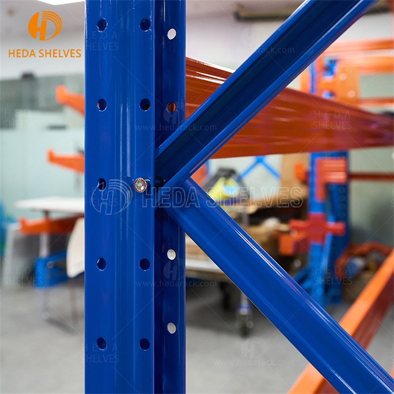 Upright Frame Assembly Detail