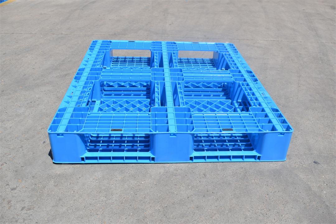Wholesale 1200*800*150mm Heavy Duty Reinforced Racking HDPE Recyclable Plastic Pallet For Warehouse